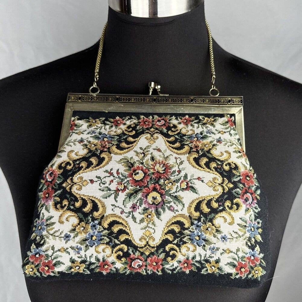 Vintage Womens Needlepoint Floral Tapestry Purse Multicolor Gold Chain Strap